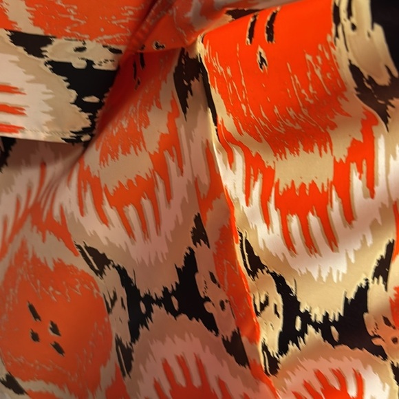 Vince Camuto blouse plus size 2x Orange and Cream flowy ponch style - Picture 4 of 12